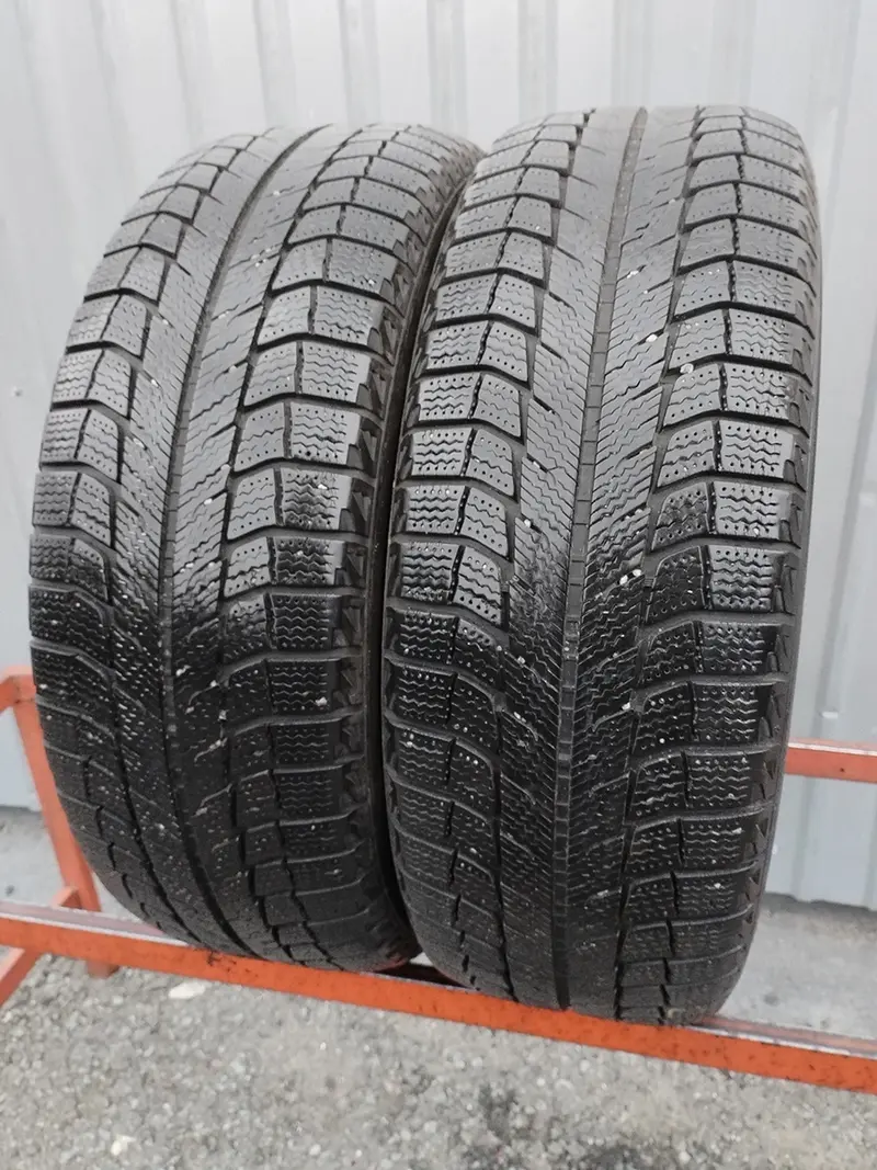 Пара б/у шин 215/60 R17 Michelin X-Ice 2