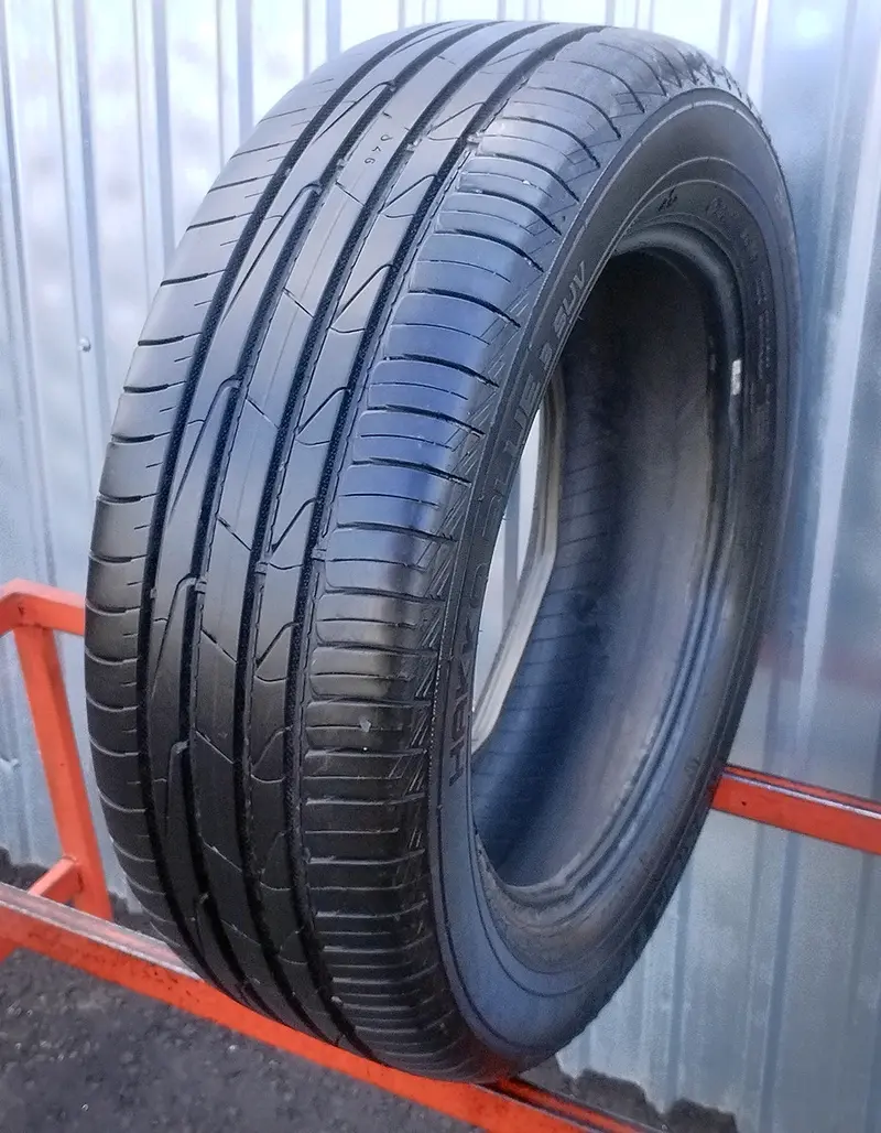 Б/у шина 215/60 R17 Nokian Hakka Blue 3 SUV