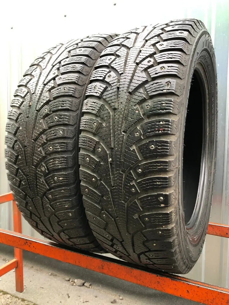 Пара б/у шин 215/60 R17 Nokian Hakkapeliitta 5