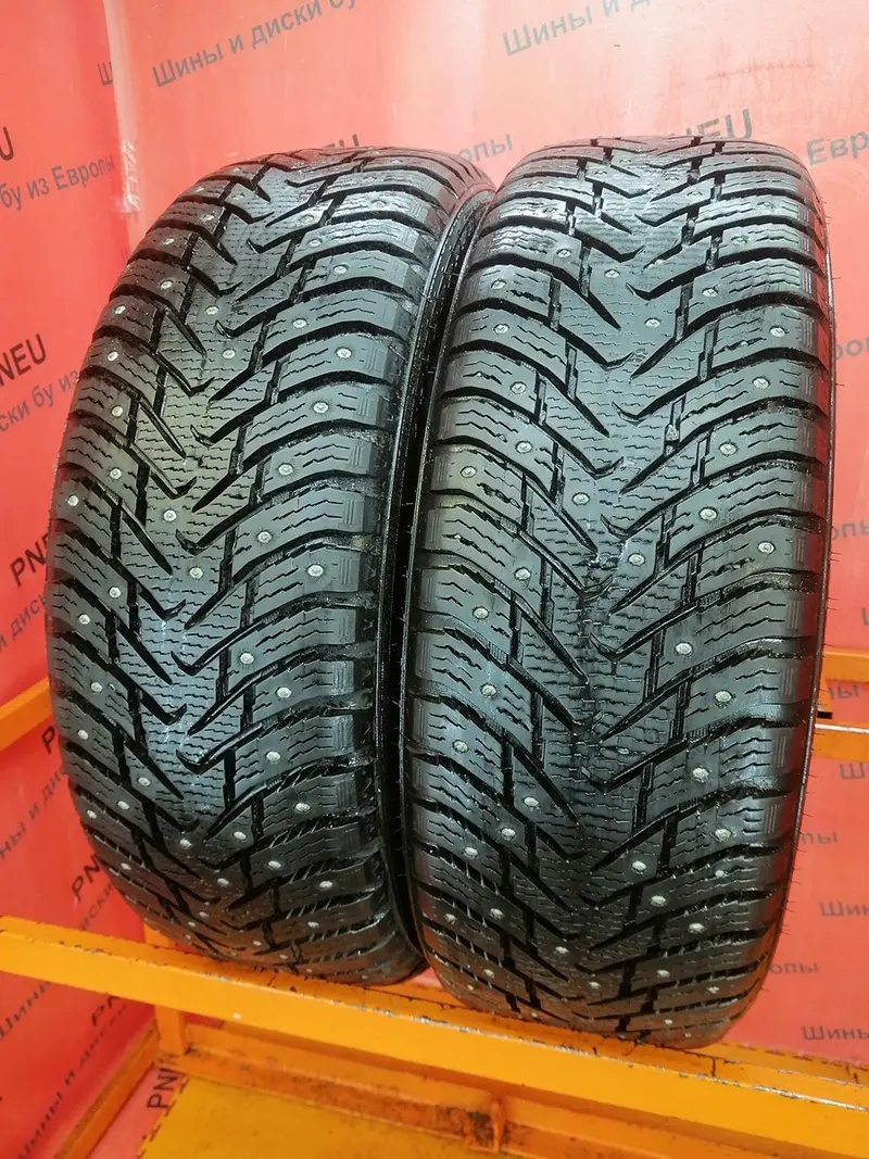 Пара б/у шин 215/60 R17 Nokian Hakkapeliitta 8 SUV