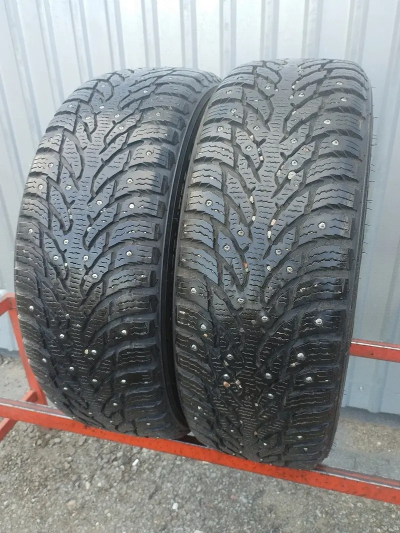 Пара б/у шин 215/60 R17 Nokian Hakkapeliitta 9, фото 1