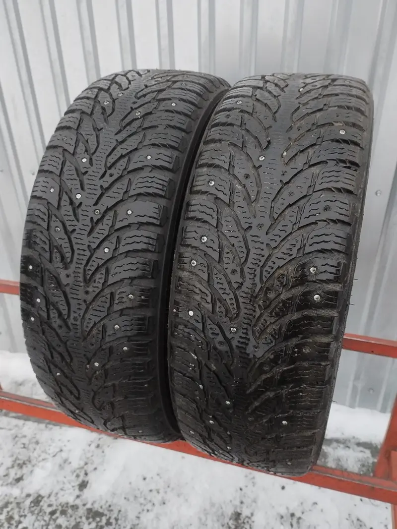 Пара б/у шин 215/60 R17 Nokian Hakkapeliitta 9