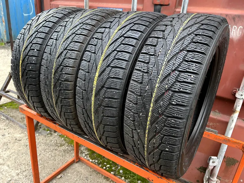 Комплект б/у шин 215/60 R17 Nokian Hakkapeliitta R2 SUV