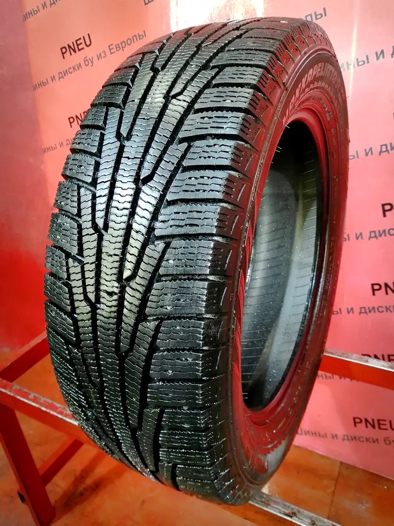 Б/у шина 215/60 R17 Nokian Hakkapeliitta R SUV