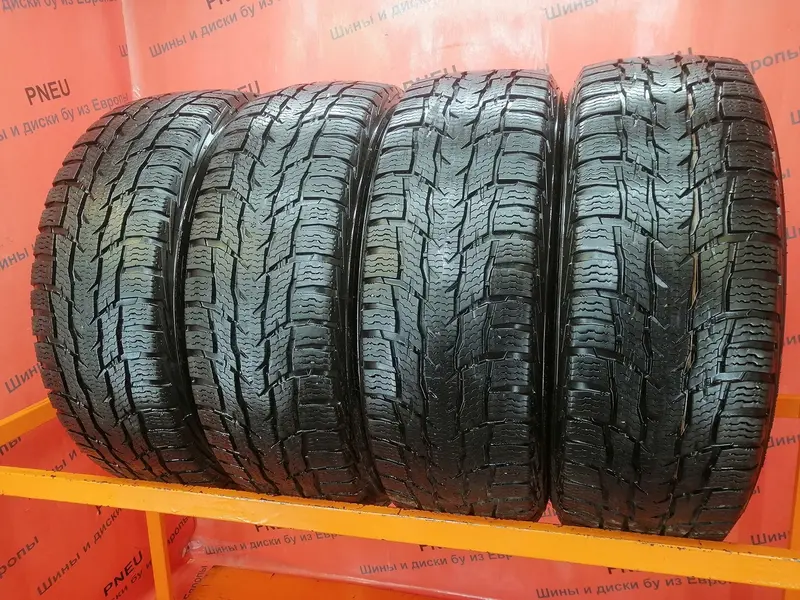 Комплект б/у шин 215/60 R17C Nokian WR C3