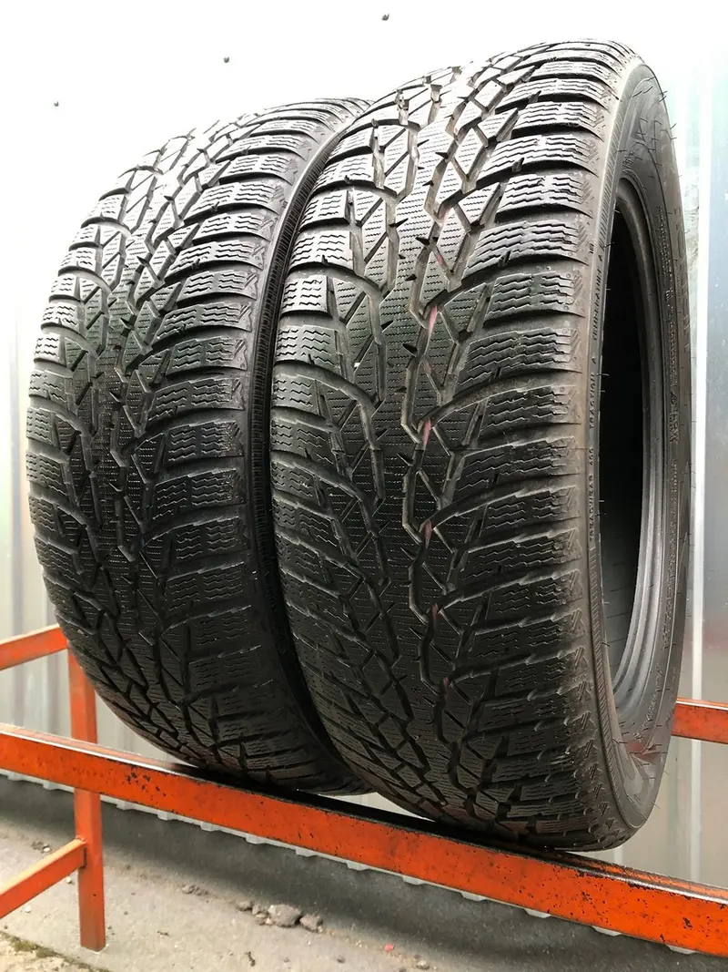 Пара б/у шин 215/60 R17 Nokian WR D4