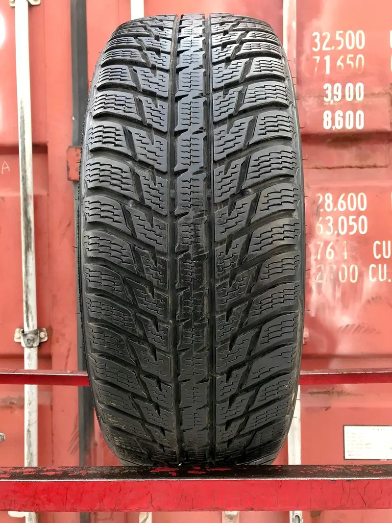 Б/у шина 215/60 R17 Nokian WR SUV 3