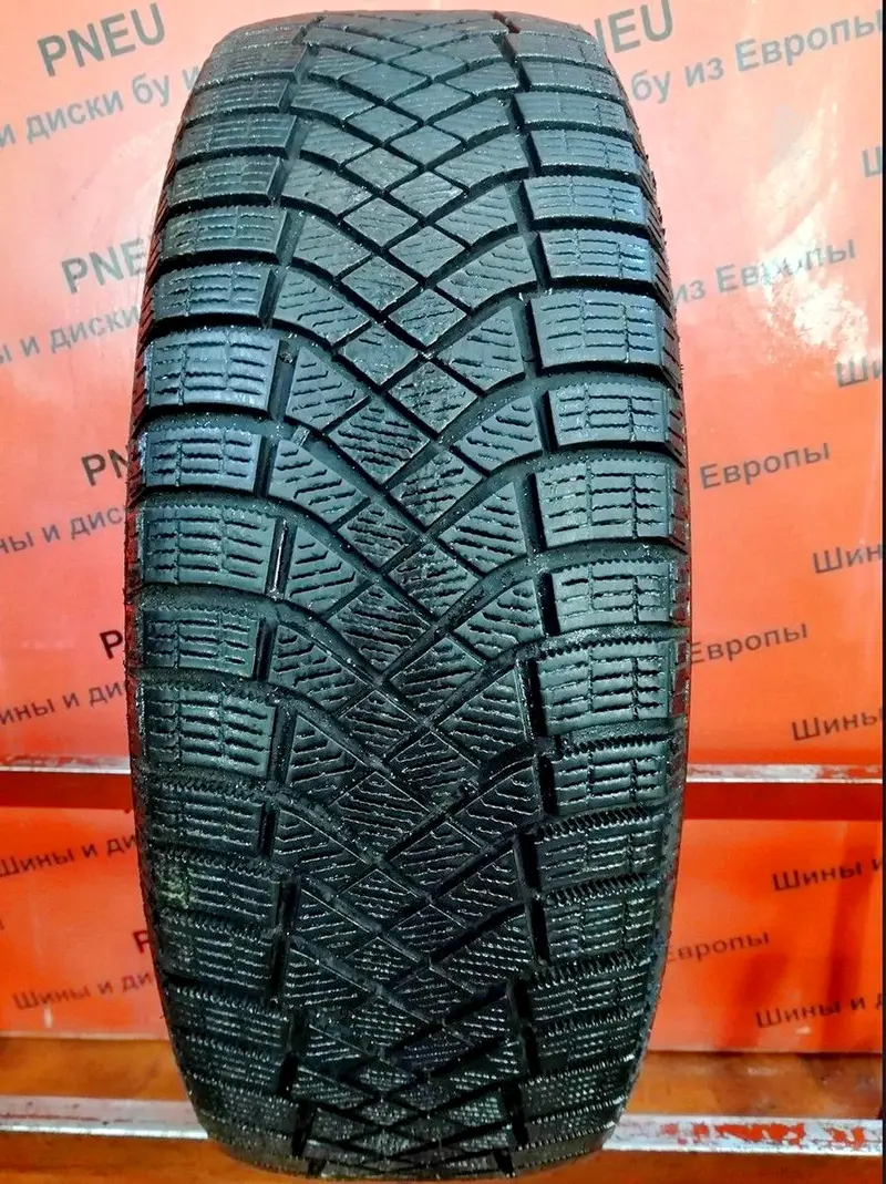Б/у шина 215/60 R17 Pirelli Ice Zero FR, фото 1