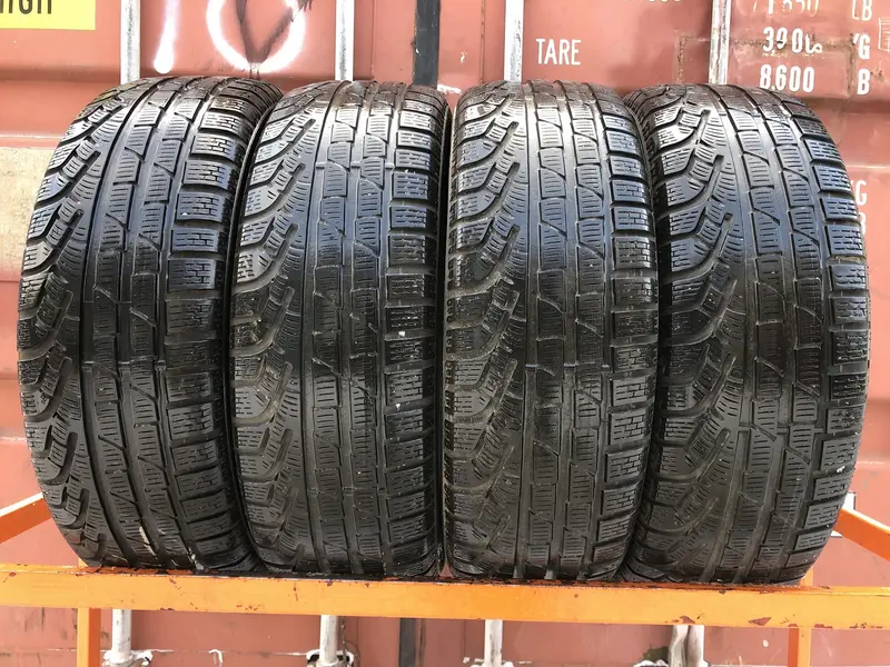Комплект б/у шин 215/60 R17 Pirelli Winter 240 Sottozero 2