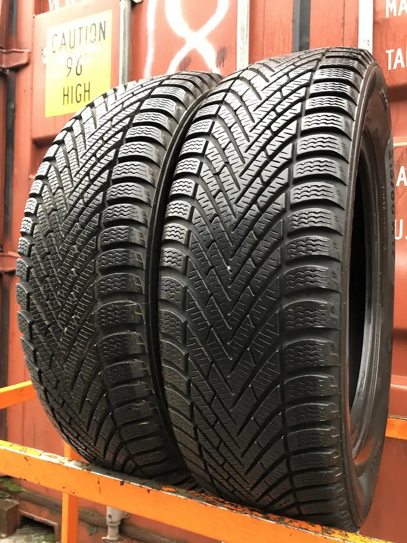 Пара б/у шин 215/60 R17 Pirelli Winter Cinturato