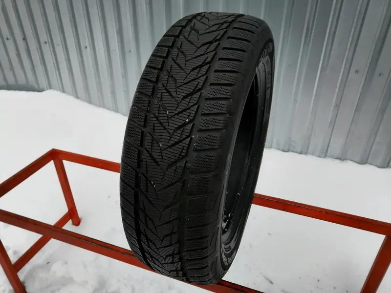 Б/у шина 215/60 R17 Vredestein Wintrac Xtreme S