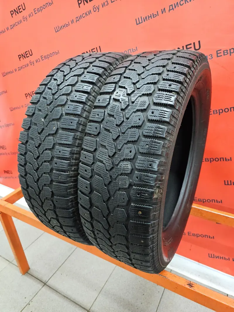Пара б/у шин 215/60 R17 Yokohama Ice Guard F700 Z