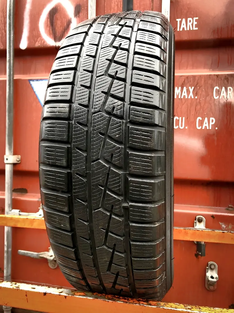 Б/у шина 215/60 R17 Yokohama W.drive V902 A