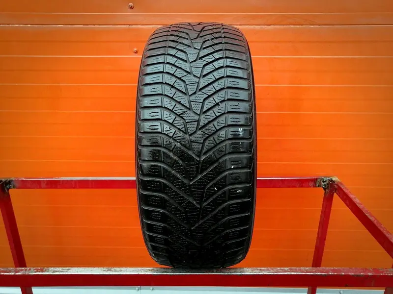 Б/у шина 215/60 R17 Yokohama W.drive V905