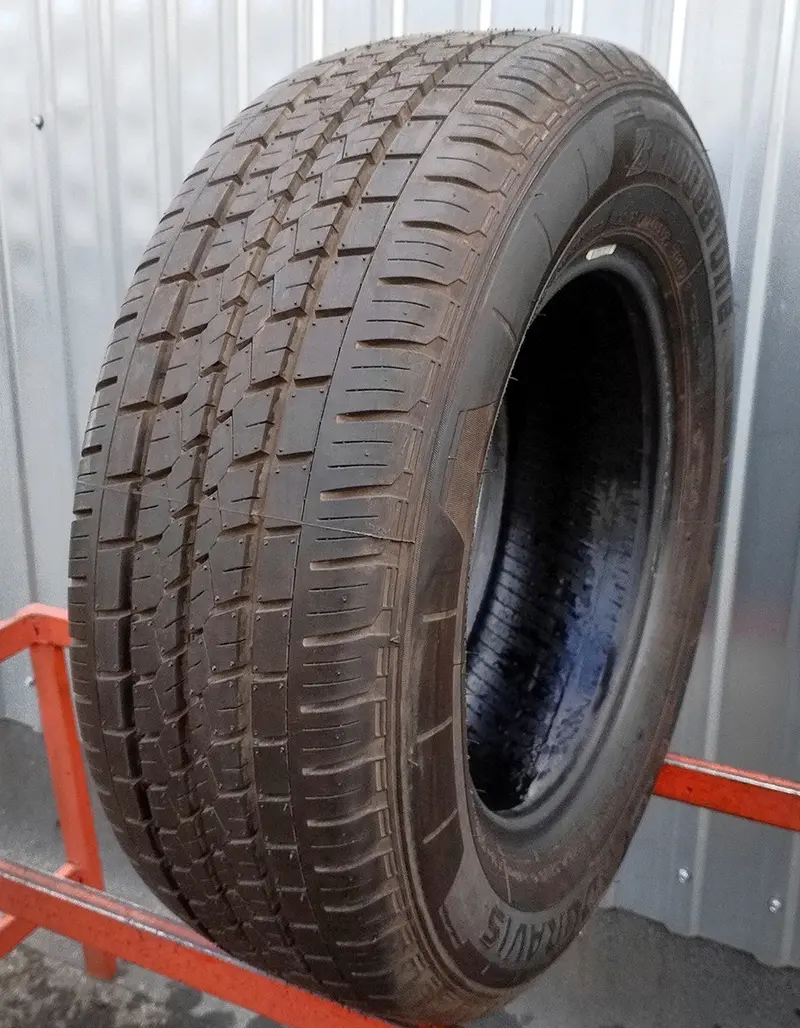 Б/у шина 215/65 R15C Bridgestone Duravis R410