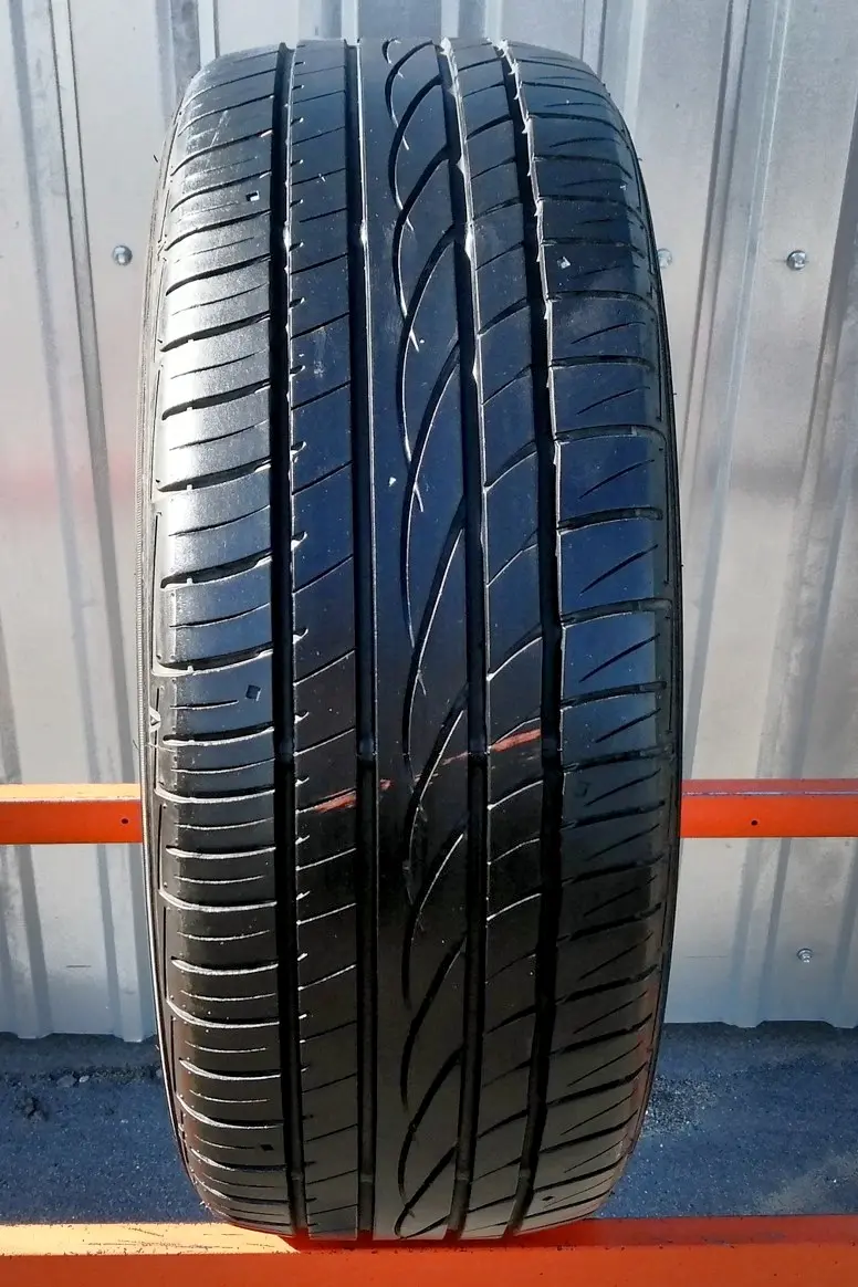 Б/у шина 215/65 R15 Falken Ziex ZE-912