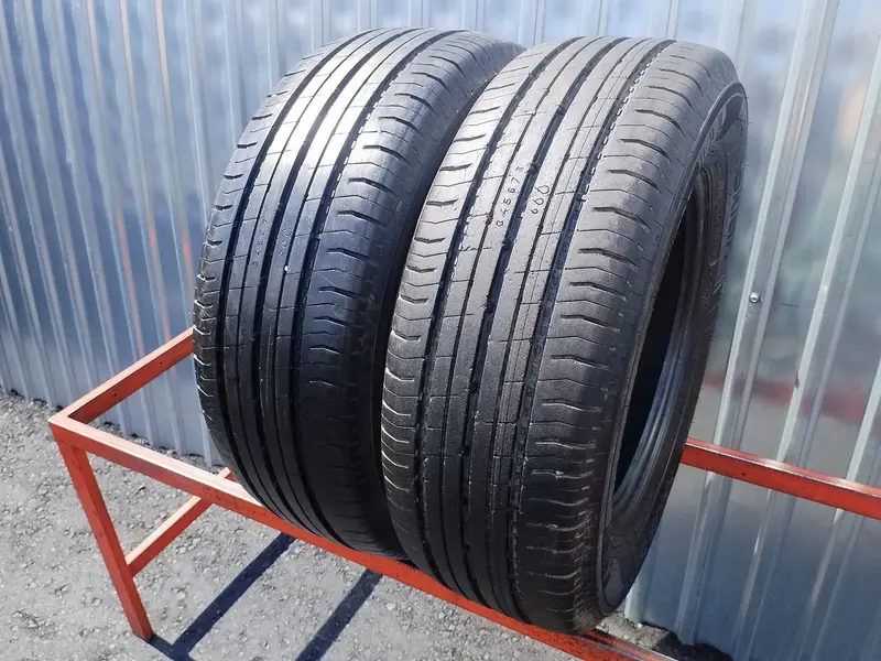 Пара б/у шин 215/65 R15C Nokian Hakka C2