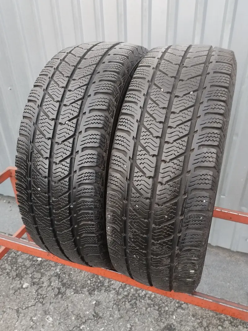 Пара б/у шин 215/65 R15C Semperit Van Grip 3