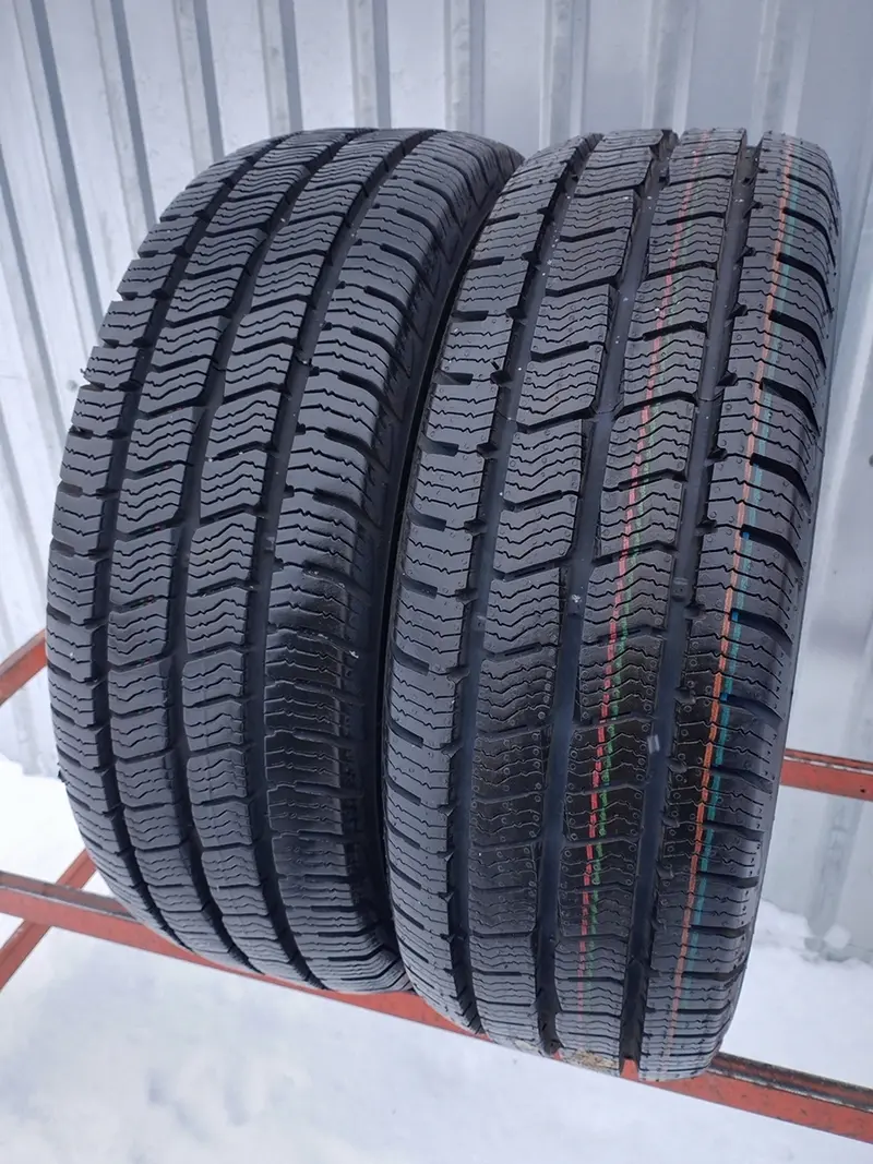 Пара б/у шин 215/65 R16C Barum Snovanis 3