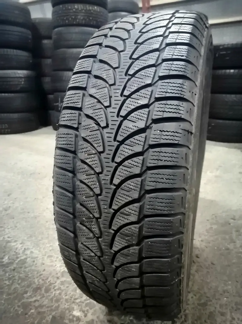 Б/у шина 215/65 R16 Bridgestone Blizzak LM-80 EVO
