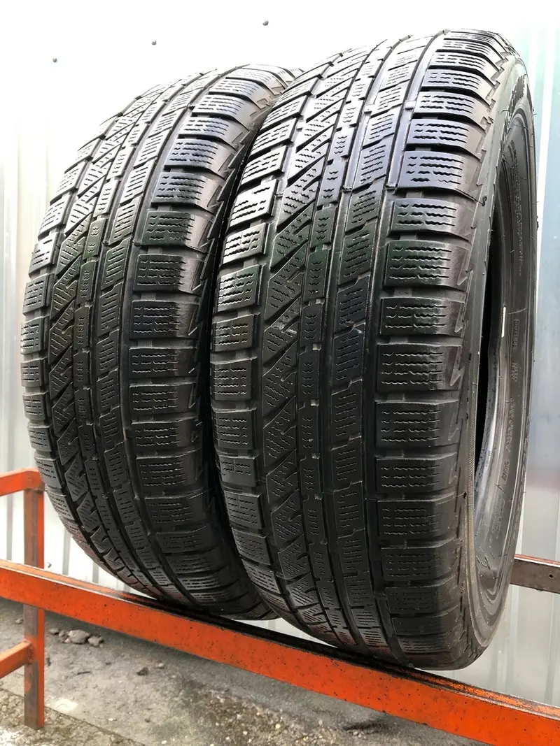 Пара б/у шин 215/65 R16 Bridgestone Blizzak LM30