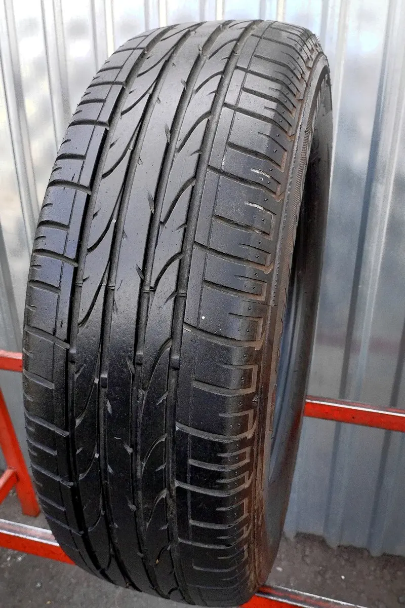 Б/у шина 215/65 R16 Bridgestone Dueler H/P Sport