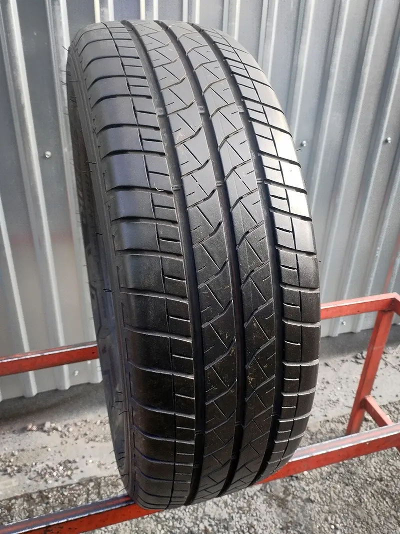 Б/у шина 215/65 R16C Bridgestone Duravis R660eco