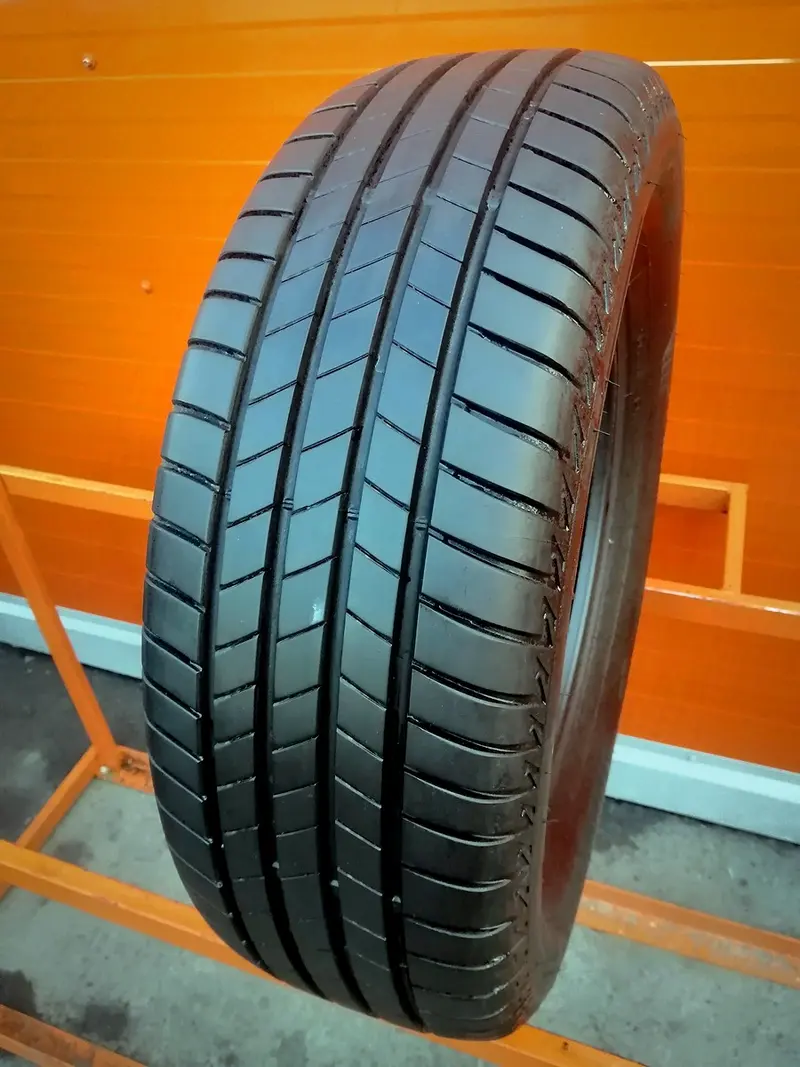 Б/у шина 215/65 R16 Bridgestone Turanza T005