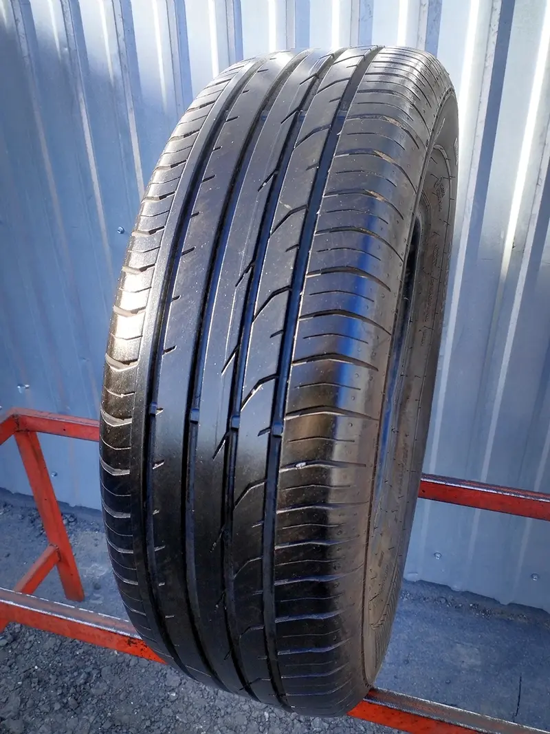 Б/у шина 215/65 R16 Continental ContiPremiumContact 2