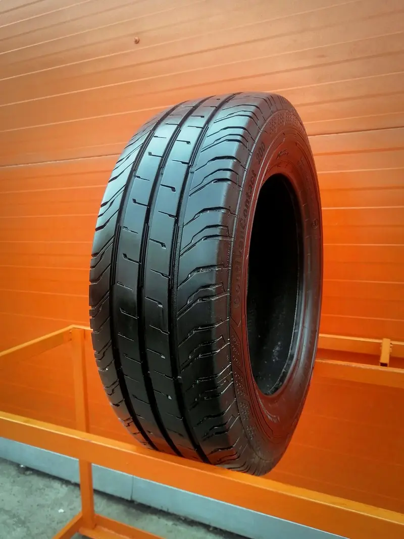 Б/у шина 215/65 R16C Continental ContiVanContact 200