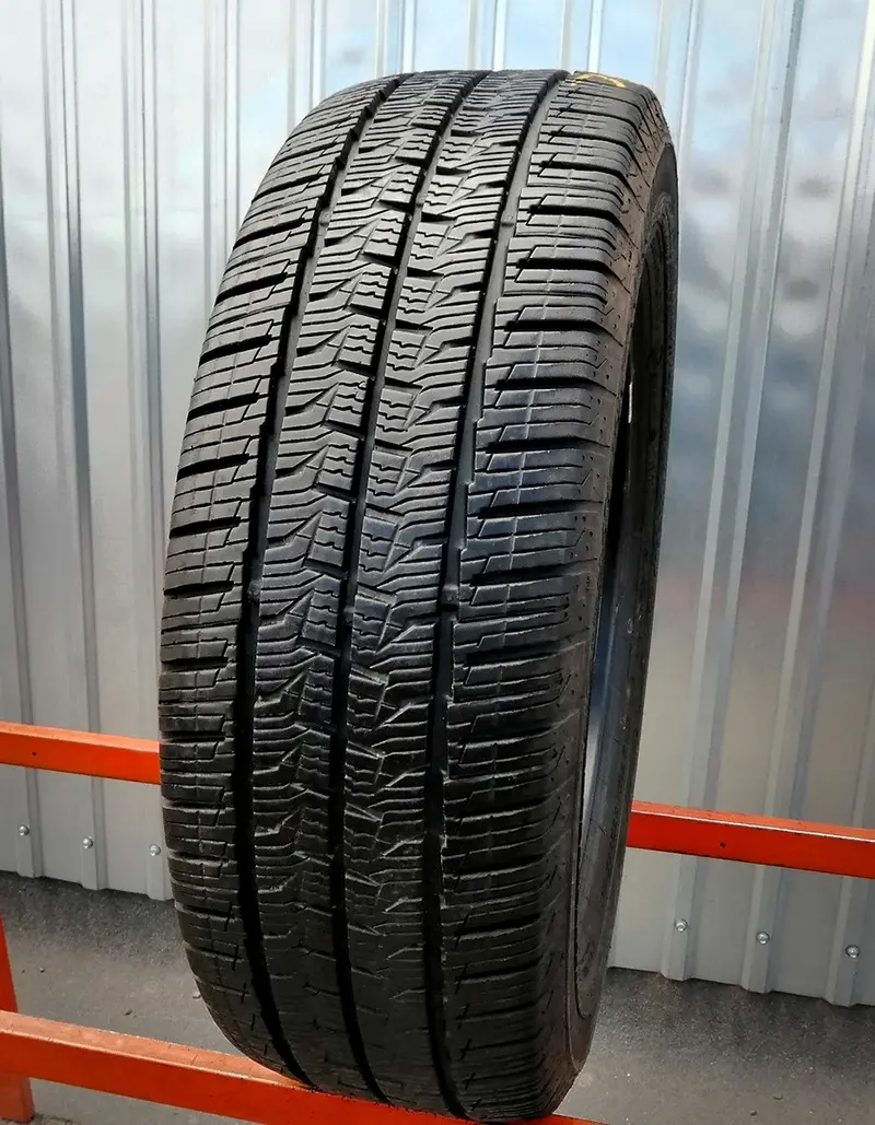 Б/у шина 215/65 R16C Continental VanContact 4Season