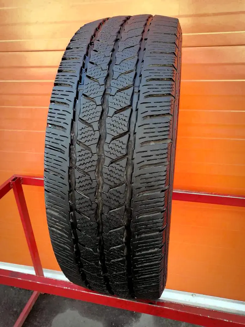 Б/у шина 215/65 R16C Continental VanContact Winter