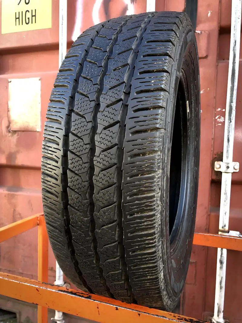 Б/у шина 215/65 R16C Continental VanContact Winter, фото 1