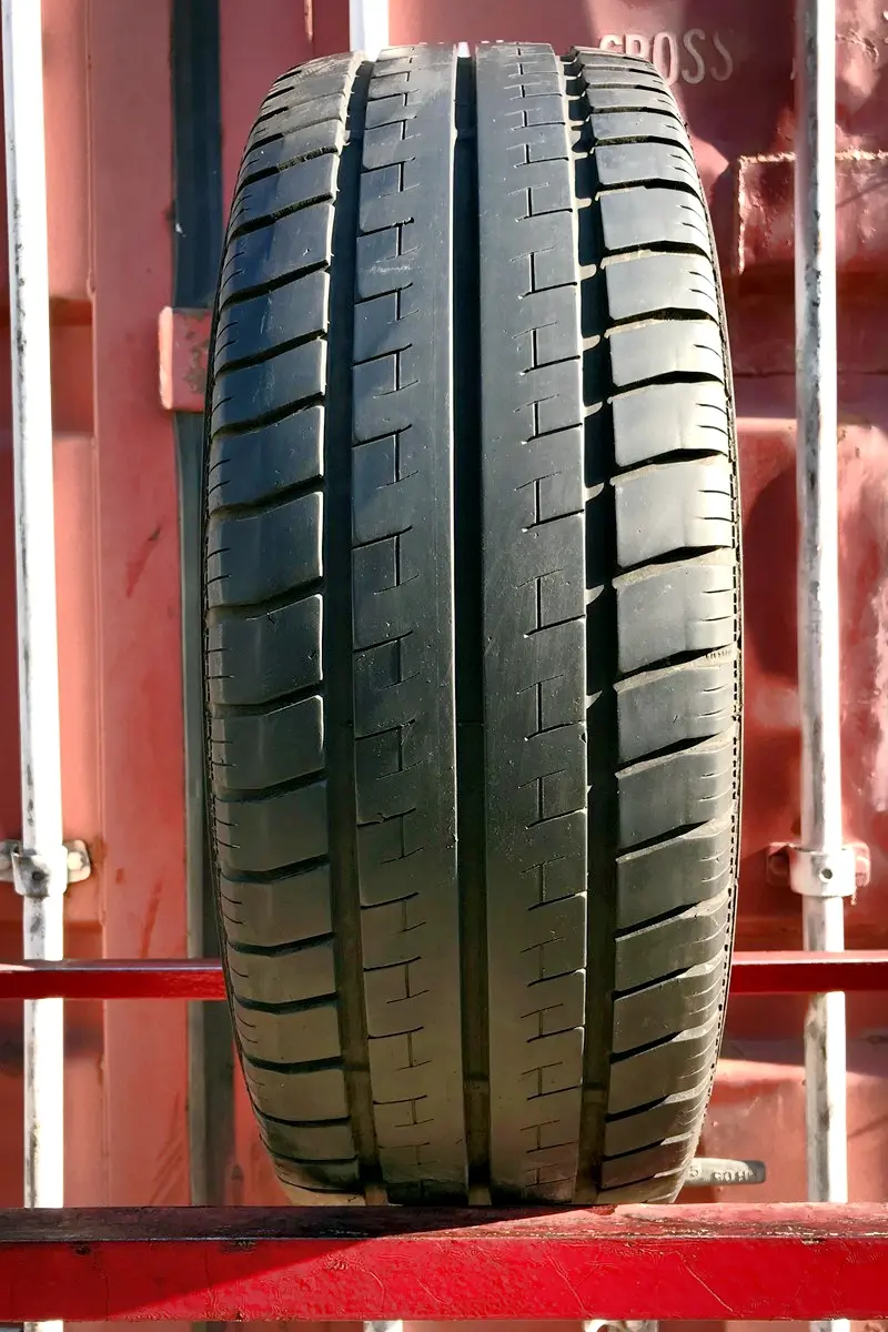 Б/у шина 215/65 R16C Continental VancoContact
