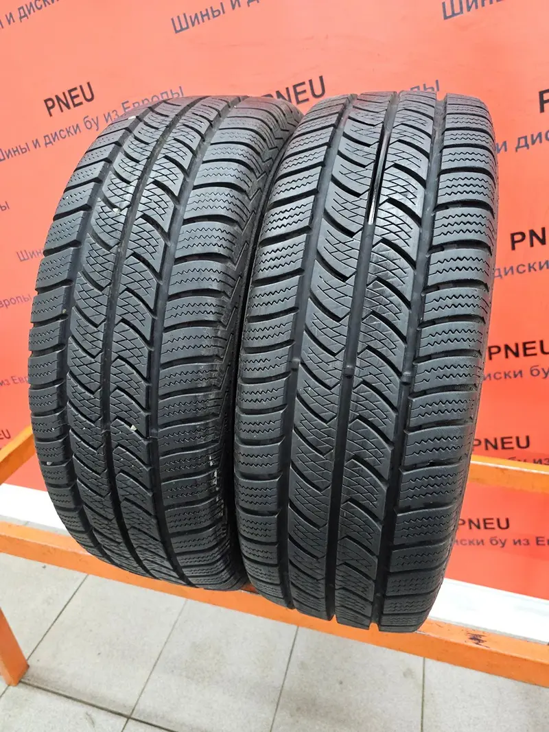 Пара б/у шин 215/65 R16C Continental VancoWinter 2