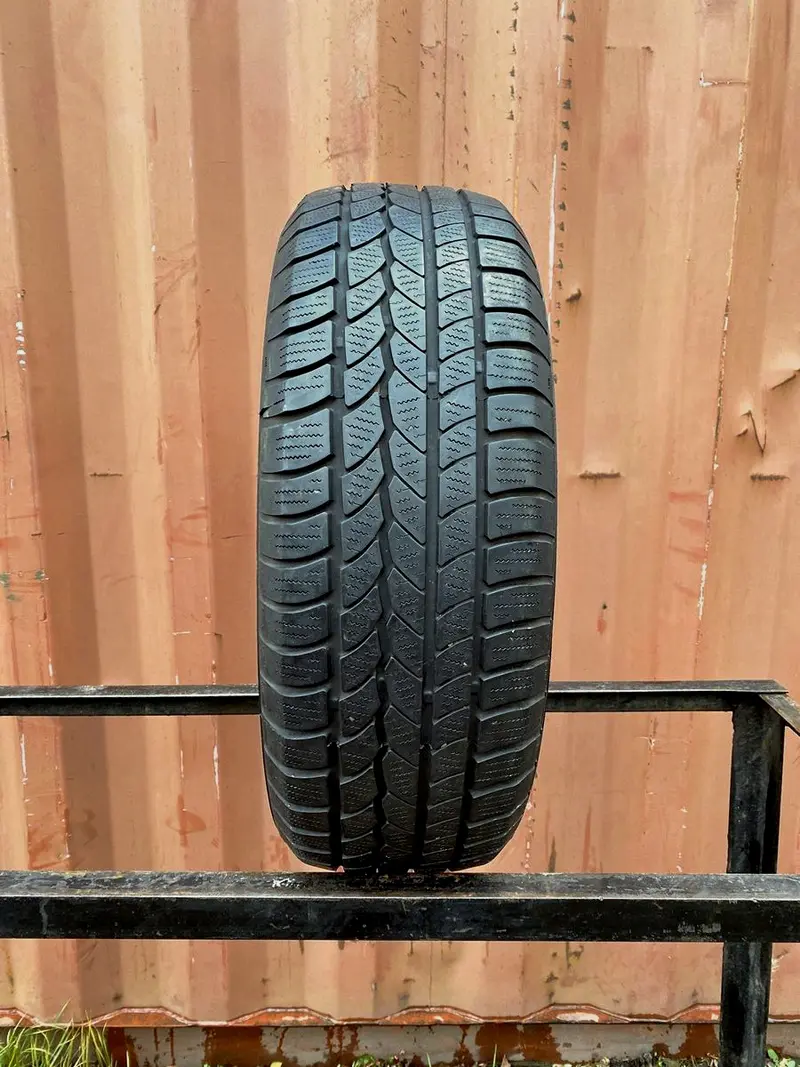 Б/у шина 215/65 R16C Continental VancoWinterContact, фото 1
