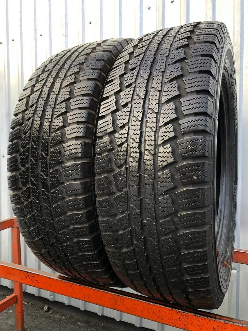 Пара б/у шин 215/65 R16C Continental VancoWinter, фото 1