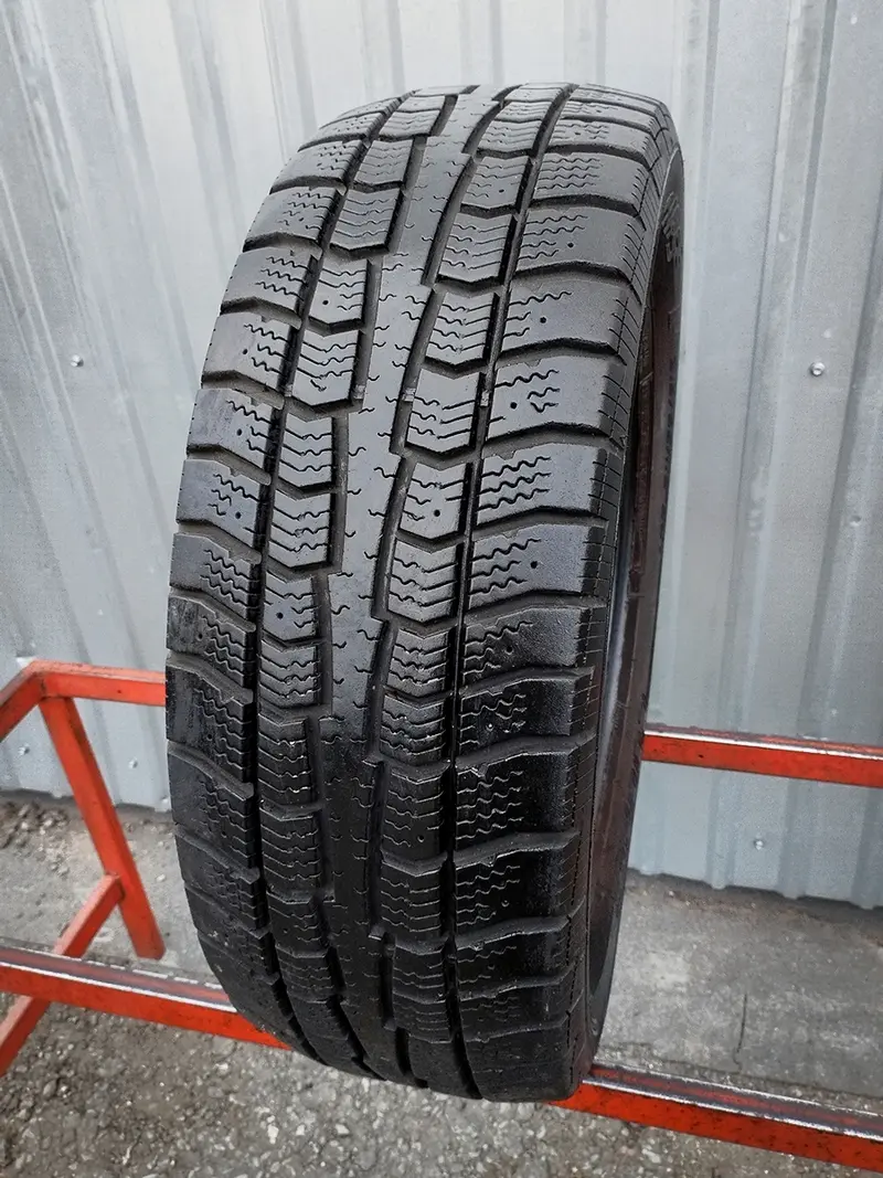 Б/у шина 215/65 R16 Cooper Discoverer M+S 2, фото 1