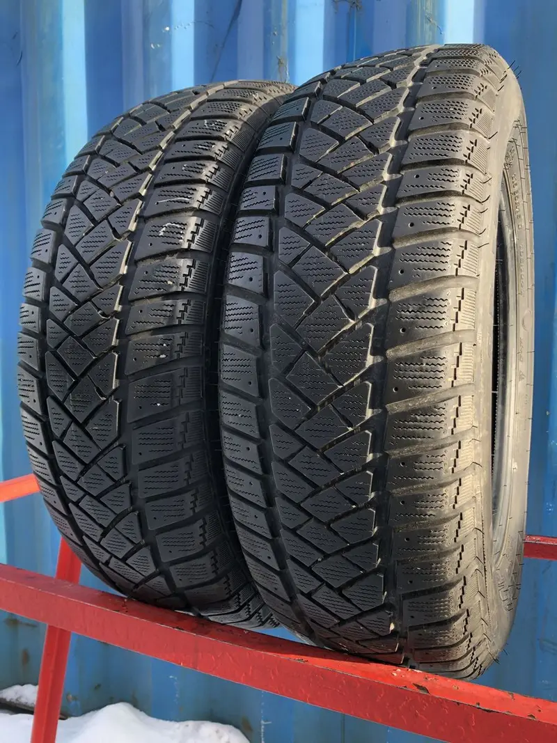 Пара б/у шин 215/65 R16C Dunlop SP LT 60