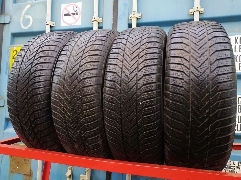 Комплект б/у шин 215/65 R16 ESA-Tecar Super Grip PRO