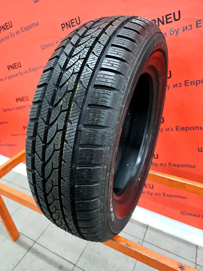 Б/у шина 215/65 R16 Falken Eurowinter HS-439