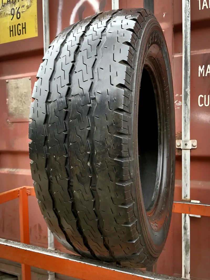 Б/у шина 215/65 R16C Firestone Vanhawk, фото 1
