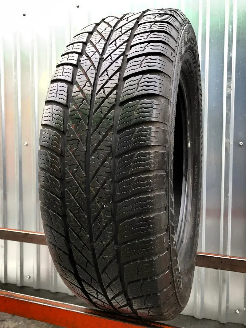 Б/у шина 215/65 R16 Gislaved Euro Frost 5