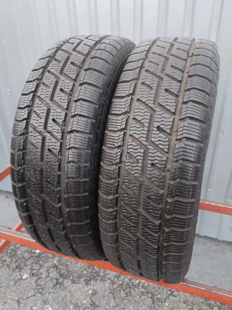 Пара б/у шин 215/65 R16C Gislaved Euro Frost VAN