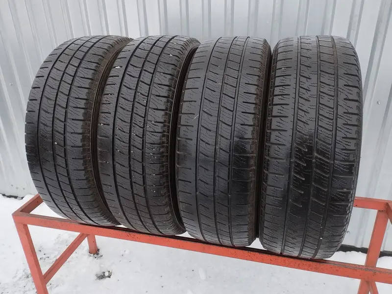 Комплект б/у шин 215/65 R16C Goodyear Cargo Vector 2