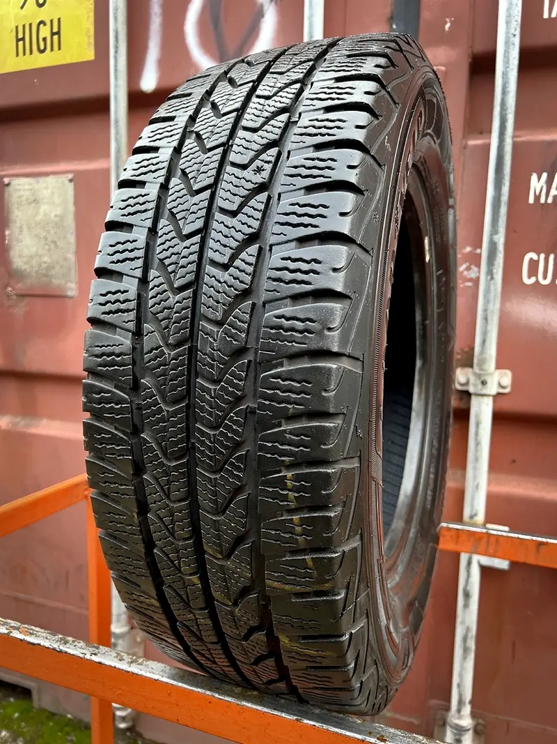 Б/у шина 215/65 R16C Goodyear UltraGrip Cargo, фото 1