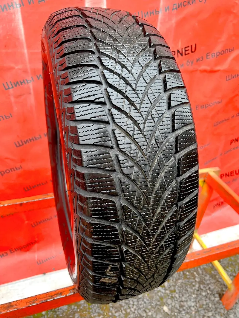 Б/у шина 215/65 R16 Goodyear Ultra Grip Ice 2