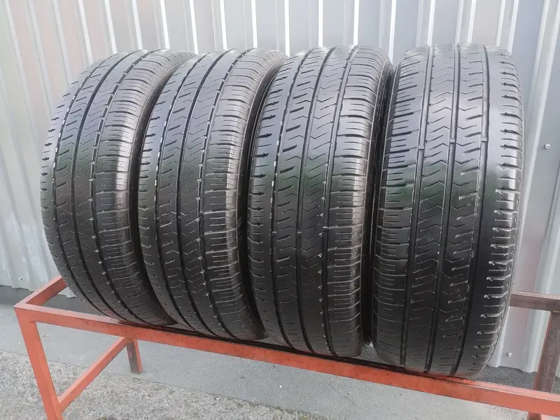 Комплект б/у шин 215/65 R16C Hankook Radial RA28