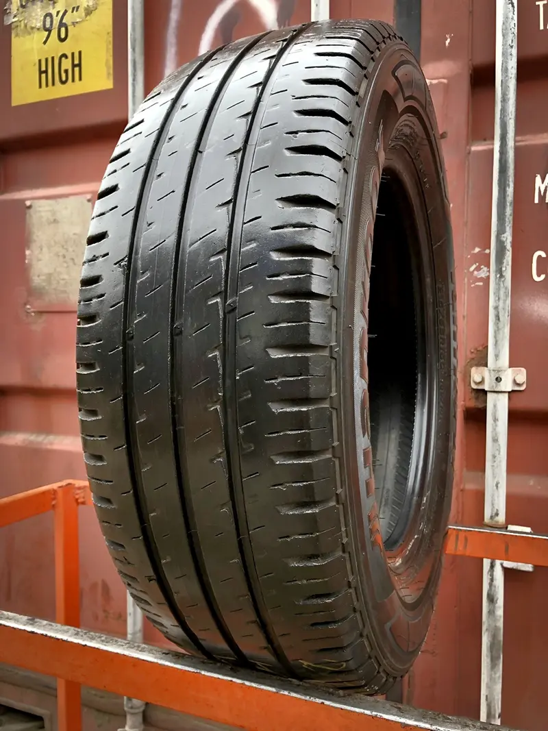 Б/у шина 215/65 R16C Hankook Vantra LT RA18, фото 1