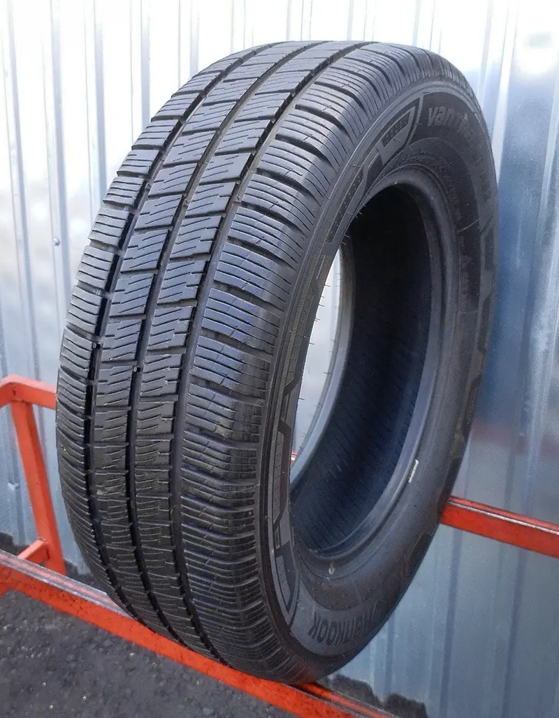 Б/у шина 215/65 R16C Hankook Vantra ST AS2 RA30